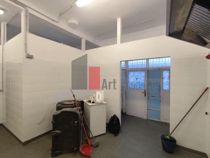 Spatiu comercial de inchiriat (bucatarie, catering, restaurant) in zona Grivita