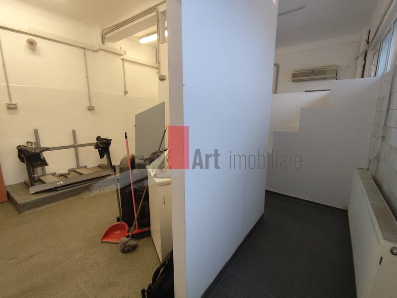 Spatiu comercial de inchiriat (bucatarie, catering, restaurant) in zona Grivita